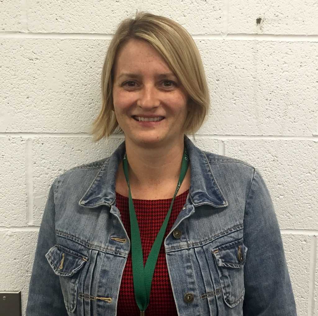 Teacher Spotlight Mrs Howell The Green Wave Gazette