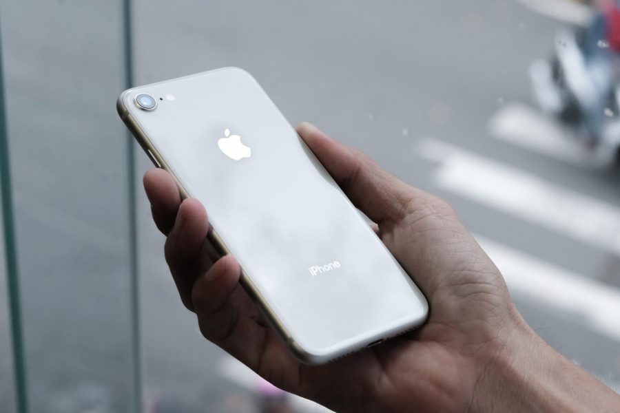 IPhone 8 silver with white rear