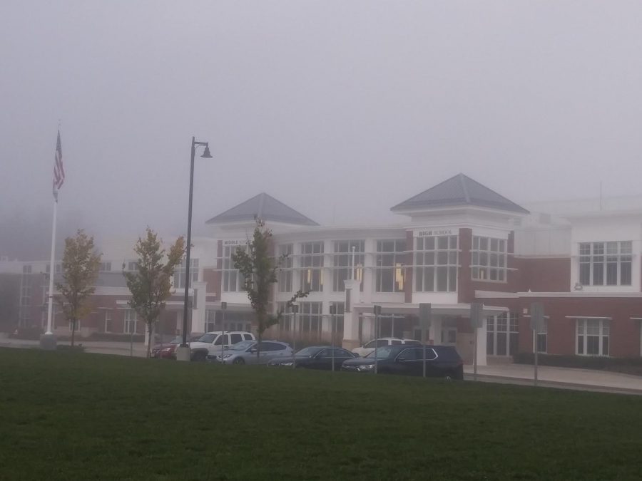 The+Abington+Middle%2FHigh+School+shrouded+with+morning+mist+on+Thursday%2C+October+15%2C+2020.