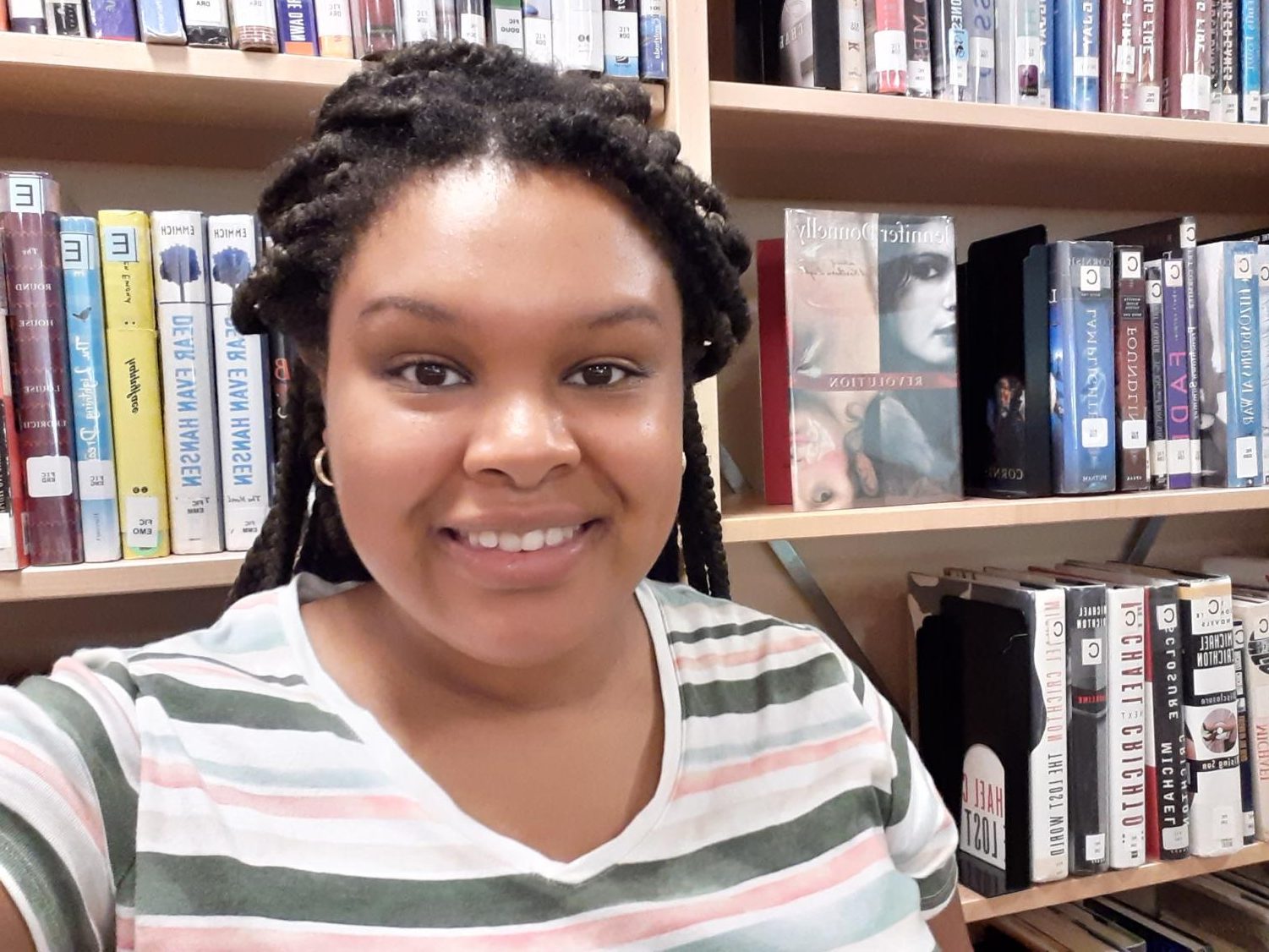 Meet the New Librarian Ms. Aliyah Harris – The Green Wave Gazette